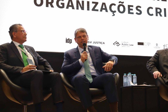Embora não tenha manifestado intenção de concorrer ao Planalto, Tarcísio indicou que a segurança pode ser foco de eventual plataforma presidencial - (crédito: Mariana Campos/CB/D.A Press) Embora não tenha manifestado intenção de concorrer ao Planalto, Tarcísio indicou que a segurança pode ser foco de eventual plataforma presidencial - (crédito: Mariana Campos/CB/D.A Press)