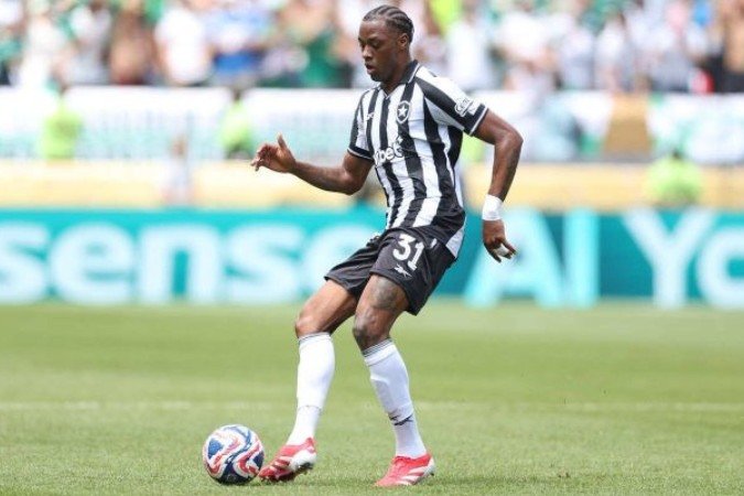 Pantaleão deve ganhar espaço no Botafogo -  (crédito: Foto: Vitor Silva/Botafogo)