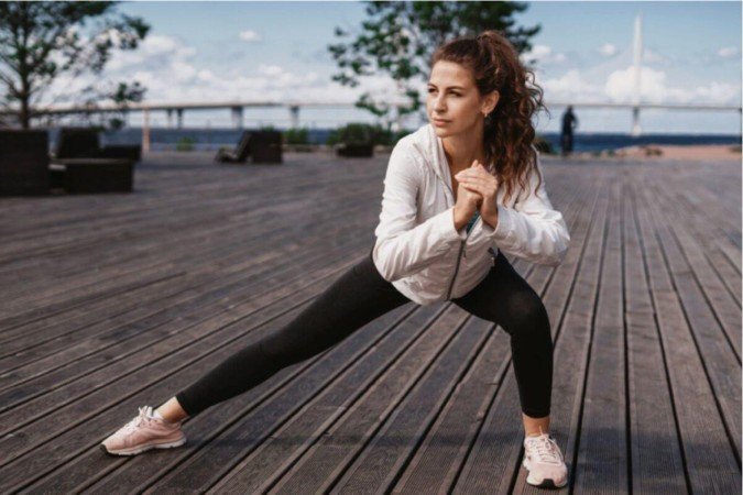 Movimentar o corpo no inverno é importante para manter a saúde e o bem-estar (Imagem: muse studio | Shutterstock) - (crédito: EdiCase) Movimentar o corpo no inverno é importante para manter a saúde e o bem-estar (Imagem: muse studio | Shutterstock) - (crédito: EdiCase)