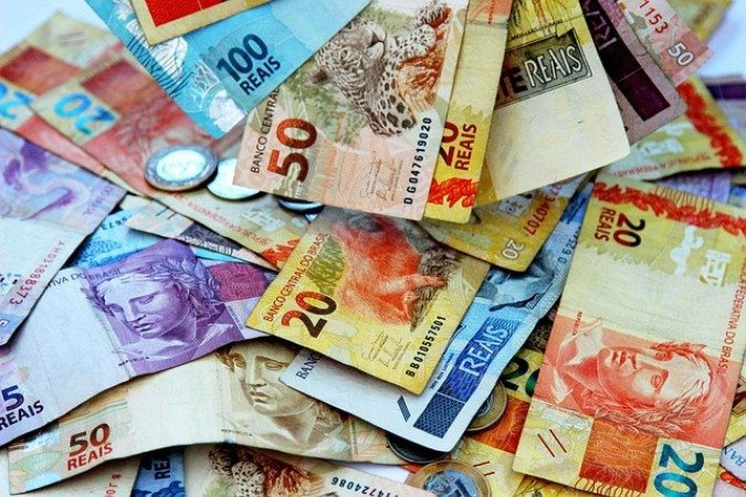 A iniciativa, que prevê crédito subsidiado, compras públicas e apoio direto a setores exportadores, busca dar fôlego a empresas fortemente impactadas pela nova barreira comercial - (crédito: Pixabay) A iniciativa, que prevê crédito subsidiado, compras públicas e apoio direto a setores exportadores, busca dar fôlego a empresas fortemente impactadas pela nova barreira comercial - (crédito: Pixabay)