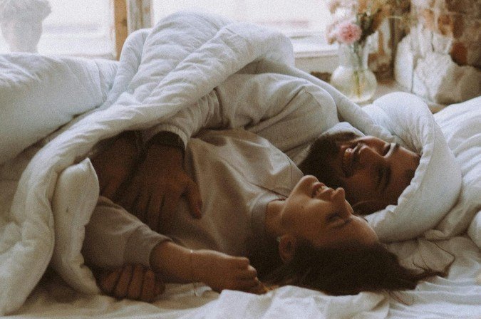 No frio, a libido tende a diminuir. Mas existem formas de aliar o clima com a sexualidade - (crédito: Pexels) No frio, a libido tende a diminuir. Mas existem formas de aliar o clima com a sexualidade - (crédito: Pexels)