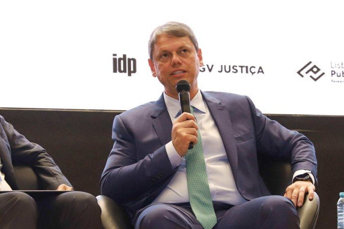 Tarcísio: Tarcísio:
