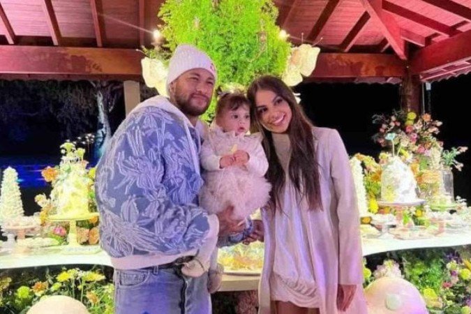 Neymar, Amanda Kimberlly e Helena - (crédito: Reprodução / Instagram) Neymar, Amanda Kimberlly e Helena - (crédito: Reprodução / Instagram)