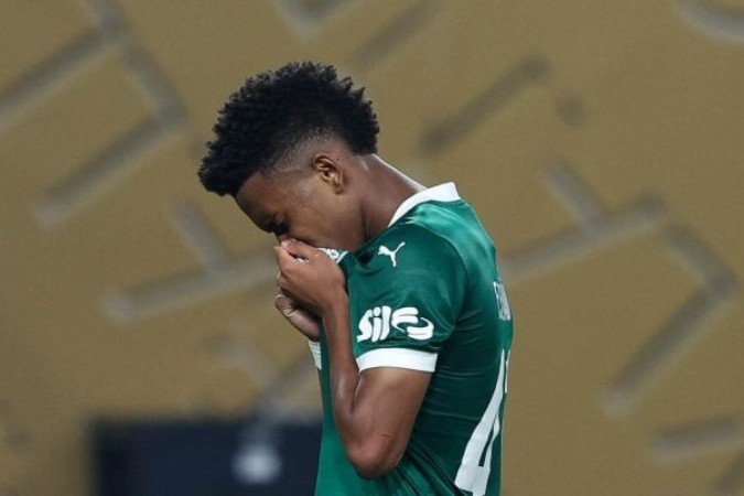Estêvão utilizou as redes sociais para se despedir do Palmeiras e da torcida - (crédito: Foto: Cesar Greco/Palmeiras) Estêvão utilizou as redes sociais para se despedir do Palmeiras e da torcida - (crédito: Foto: Cesar Greco/Palmeiras)
