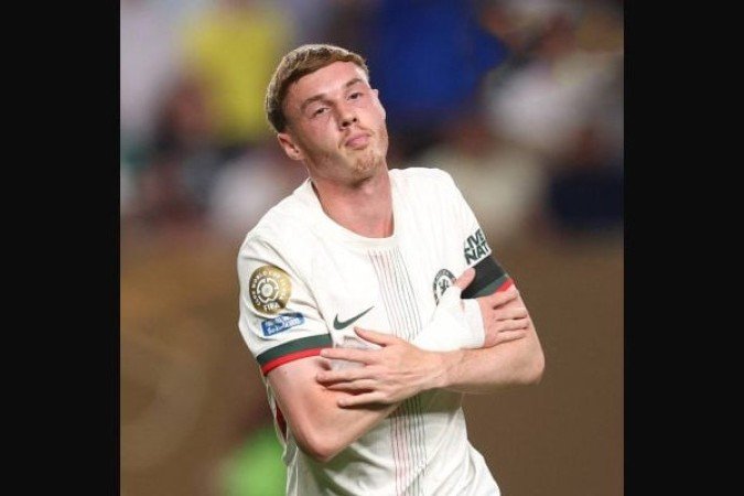 CHELSEA  - O primeiro tempo foi muito bom, com o time cadenciando o jogo, criando chances e abrindo o placar com belo gol de pslmer. Mas o time caiu na etapa final, cedeu o empate. Andrey, que entrou de última hora, fez um bom jogo, assim como o estreante João Pedro. Nas o estaque foi Cucurella.  NOTA 6,5. Foto: Cesar Greco/Palmeiras