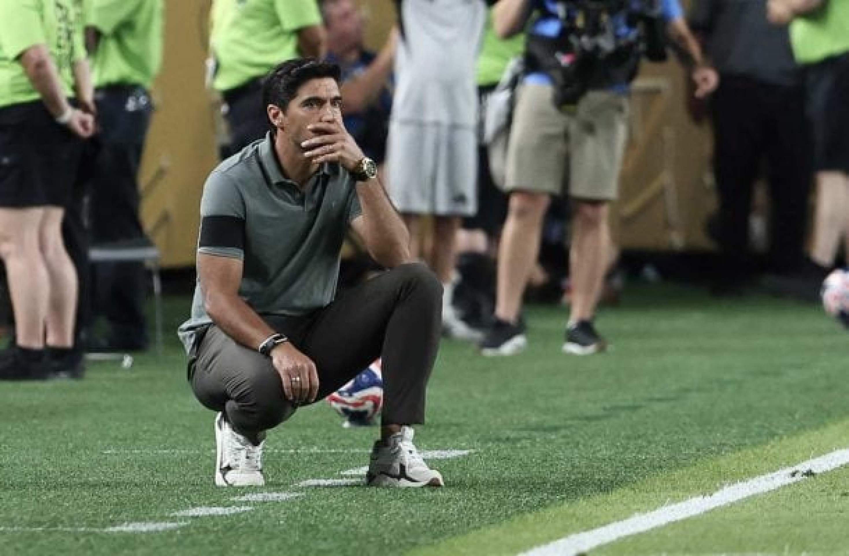 Abel vê superioridade do Chelsea e lamenta derrota: ‘?? difícil’