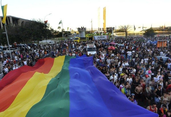  Ed Alves CB/DA Press