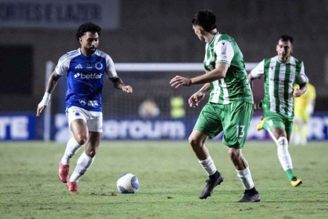 Gabigol em ação pela Raposa diante do Banfield-ARG - (crédito: Foto: Gustavo Aleixo/Cruzeiro) Gabigol em ação pela Raposa diante do Banfield-ARG - (crédito: Foto: Gustavo Aleixo/Cruzeiro)
