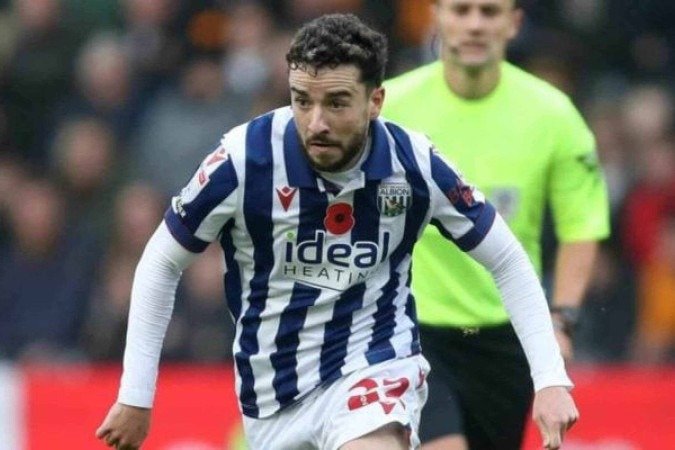 Michael Johnston já tem data para desembarcar no Rio de Janeiro - (crédito: Foto: Divulgação / West Bromwich) Michael Johnston já tem data para desembarcar no Rio de Janeiro - (crédito: Foto: Divulgação / West Bromwich)