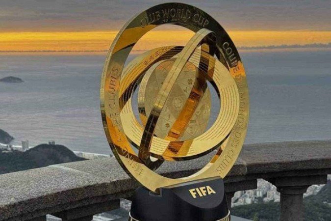 Quatro semifinalistas disputam a cobiçada Taça do Mundial de Clubes - (crédito: Foto: Divulgação / FFC) Quatro semifinalistas disputam a cobiçada Taça do Mundial de Clubes - (crédito: Foto: Divulgação / FFC)