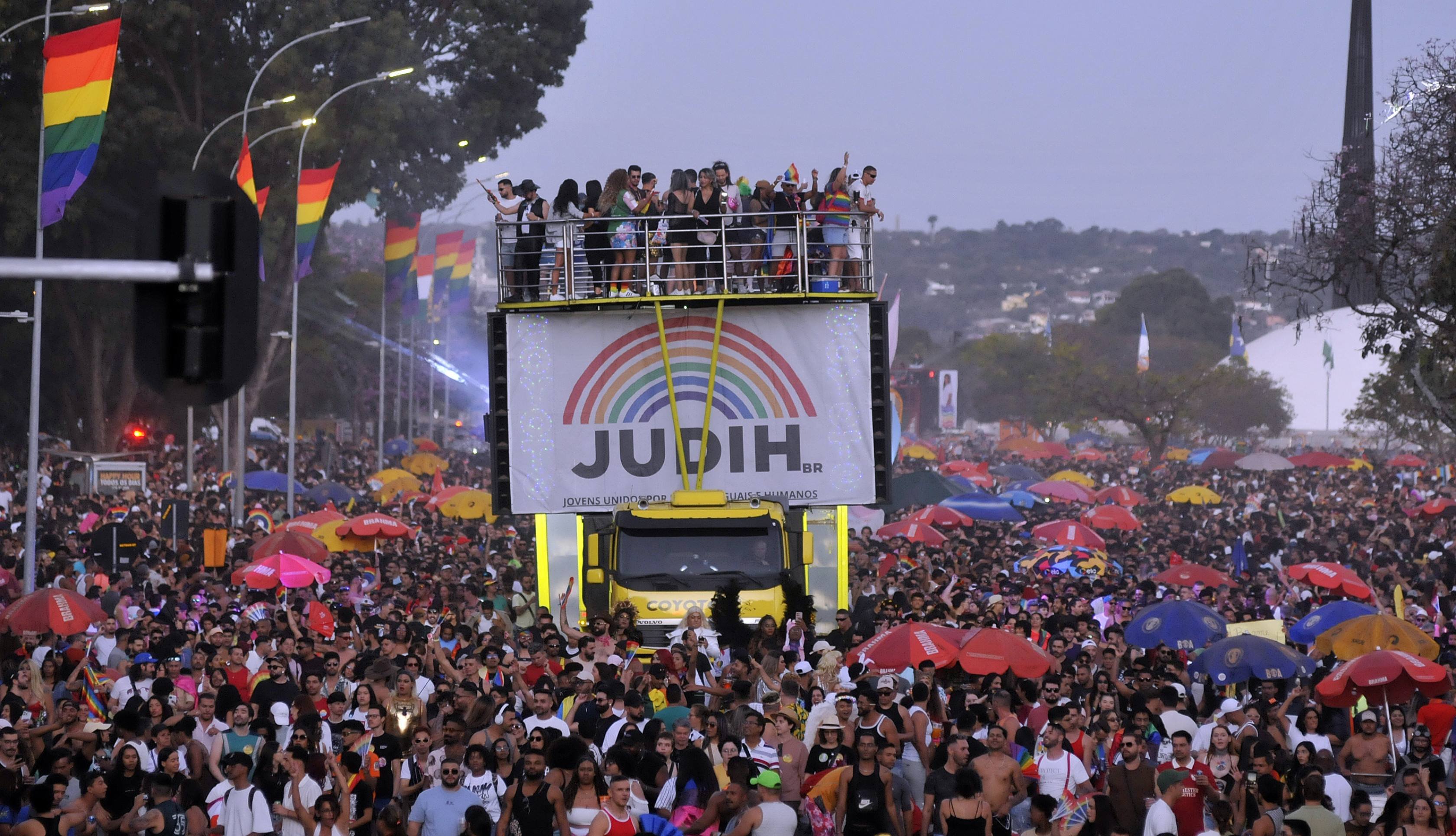  06/07/.2025 Ed Alves CB/DA Press. Cidades. Passeata LGBTQIA+ 2025 - Esplanada dos Ministerios. 