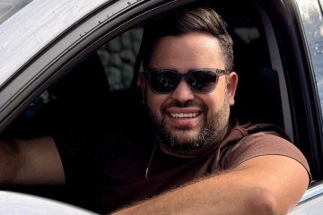 Ex-BBB24 vira motorista de aplicativo com carro que ganhou no reality - (crédito: Reprodução / Instagram) Ex-BBB24 vira motorista de aplicativo com carro que ganhou no reality - (crédito: Reprodução / Instagram)