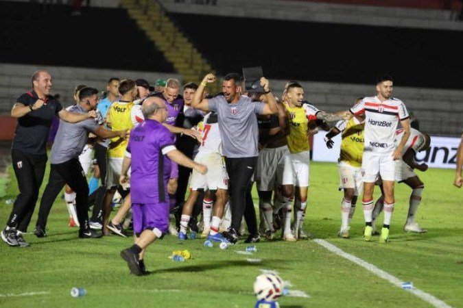 O time atualmente está na Série B do Brasileirão  -  (crédito: Foto: João Victor Menezes de Souza/Agência )