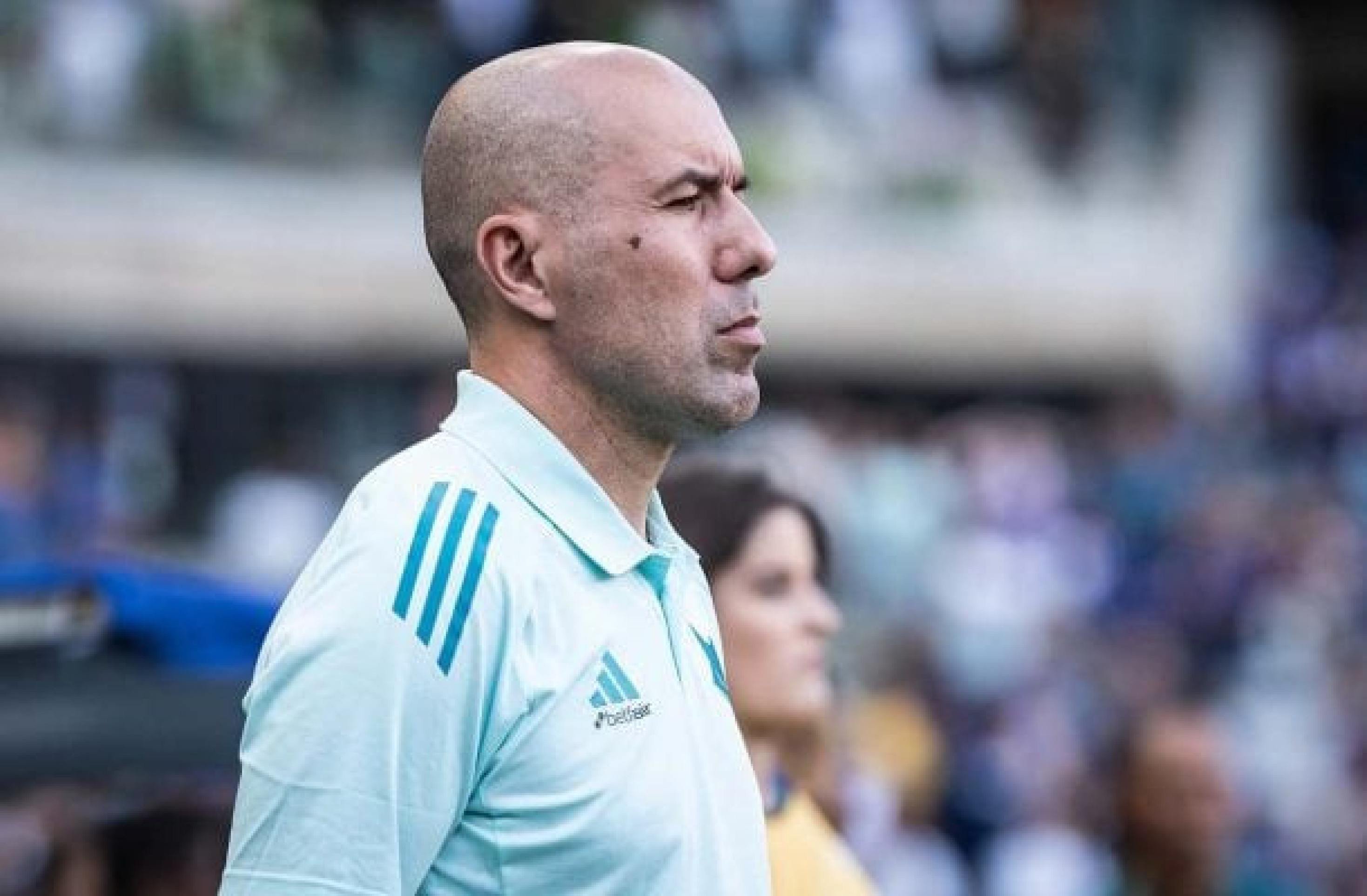 Leonardo Jardim valoriza torneio em testes do Cruzeiro antes da retomada do calendário