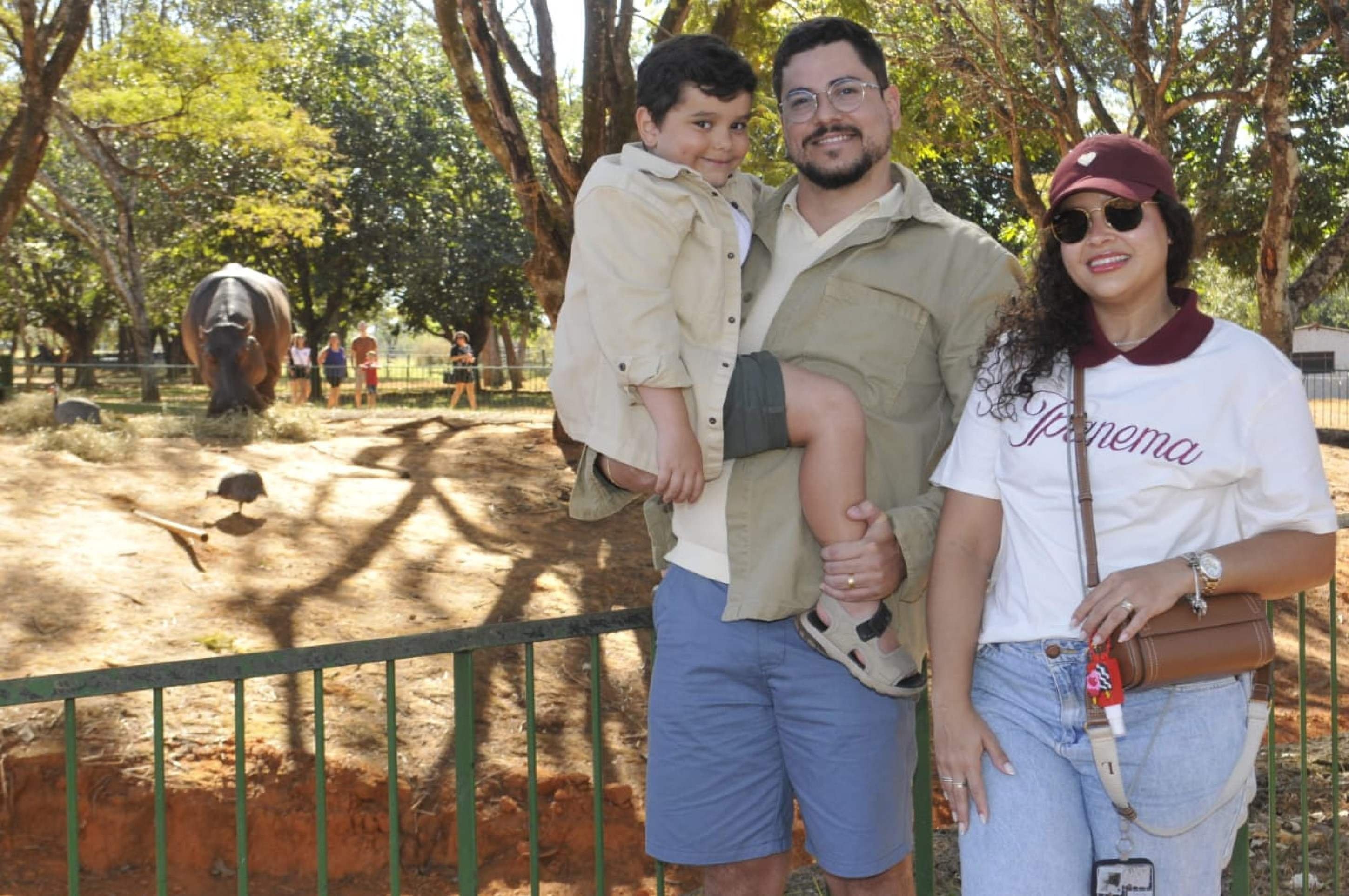 Zoológico de Brasília reabre com visitantes e programação especial de férias Zoológico de Brasília reabre com visitantes e programação especial de férias