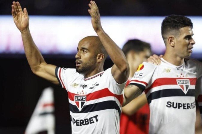 Lucas e Oscar devem retornar contra o Flamengo -  (crédito: Fotos: Rubens Chiri/São Paulo)
