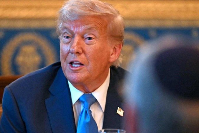 Streaming de Trump está disponível em todo o mundo - (crédito: ANDREW CABALLERO-REYNOLDS / AFP) Streaming de Trump está disponível em todo o mundo - (crédito: ANDREW CABALLERO-REYNOLDS / AFP)