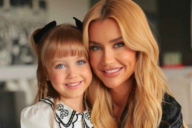 Ana Paula Sibert revela se permanecerá expondo filha -  (crédito: Reprodução Instagram)