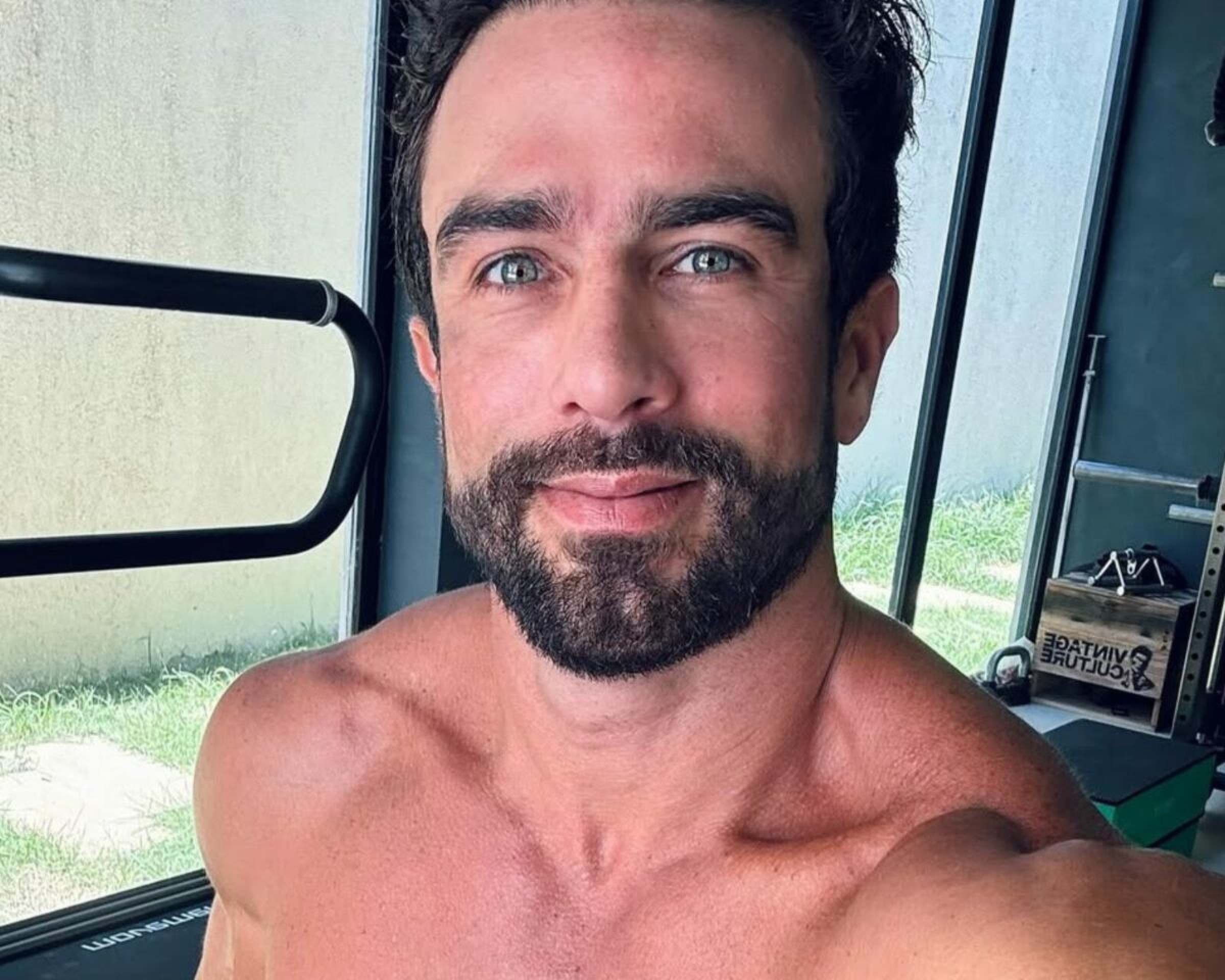 Erasmo Viana confessa vício em pornografia e chora em vídeo - (crédito: Observatorio dos Famosos) Erasmo Viana confessa vício em pornografia e chora em vídeo - (crédito: Observatorio dos Famosos)