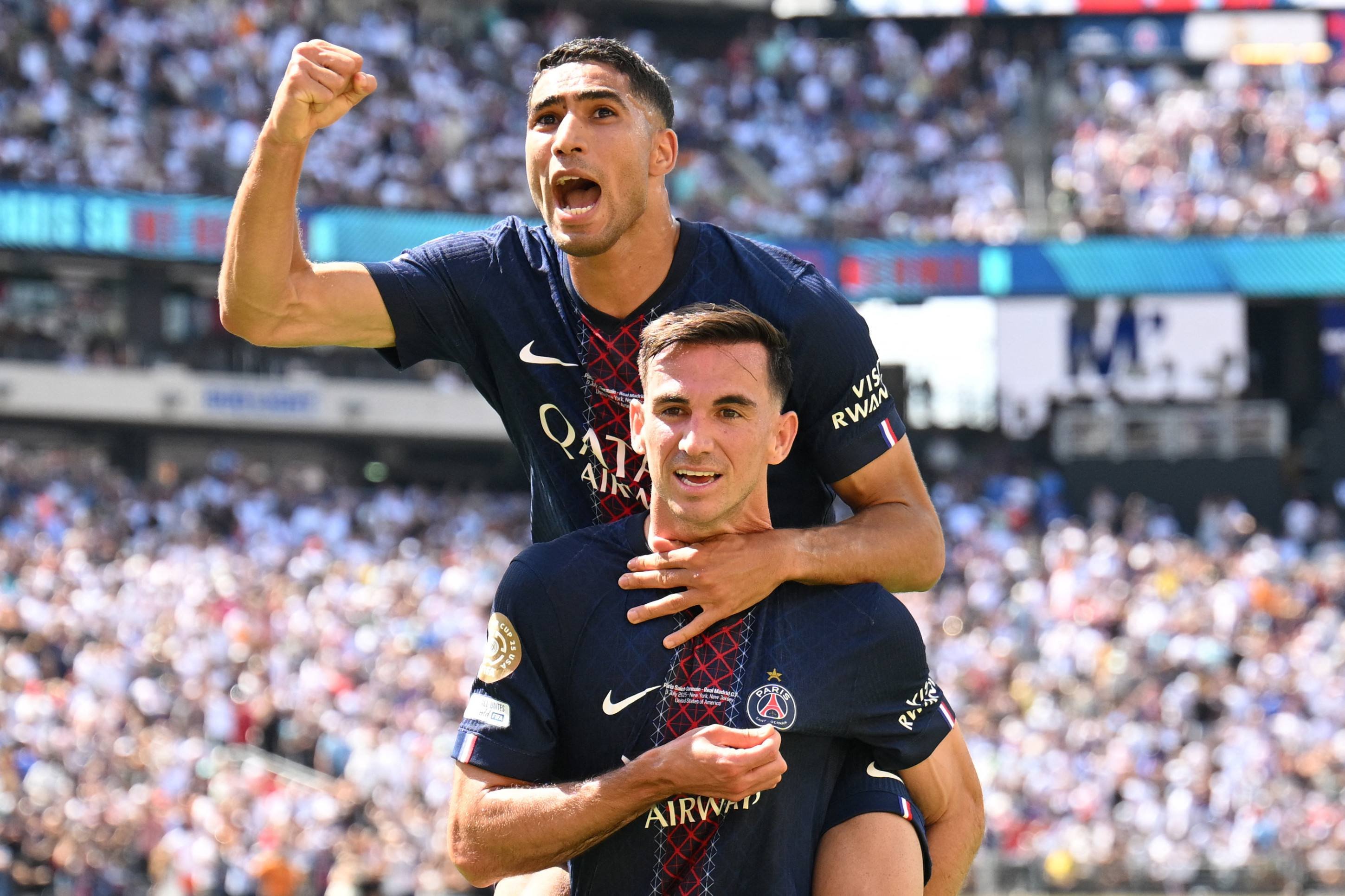 PSG elimina Real em concerto de 25 minutos e pega Chelsea na final da Copa