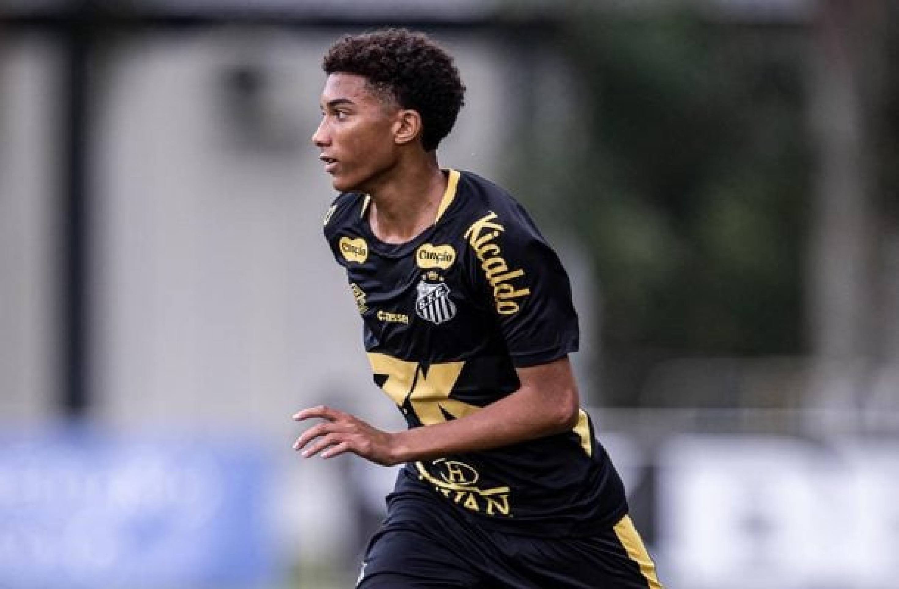 Atacante está relacionado para a partida contra a Desportiva Ferroviária -  (crédito: Foto: Raul Baretta/ Santos FC.)