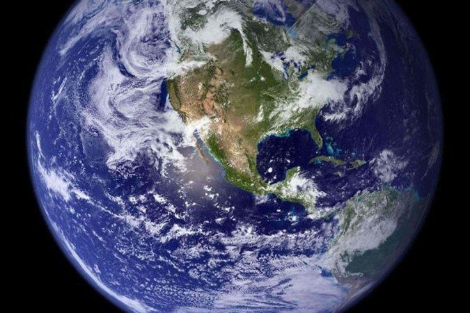 Em média, a Terra completa uma rotação em 86.400 segundos, ou 24 horas, mas pequenas variações podem ser detectadas com o uso de relógios atômicos - (crédito: Divulgação/Nasa) Em média, a Terra completa uma rotação em 86.400 segundos, ou 24 horas, mas pequenas variações podem ser detectadas com o uso de relógios atômicos - (crédito: Divulgação/Nasa)