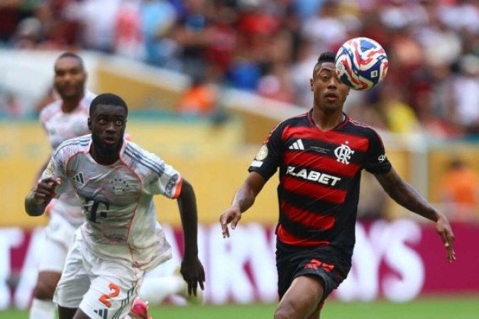 BRUNO HENRIQUE – Substituiu Arrascaeta aos 12 do segundo tempo. Teve alguns lances em velocidade, mas não teve oportunidades para fazer a diferença. Na chance que teve, não conseguiu encobrir Neuer. NOTA: 5,0. Foto: Gilvan de Souza/Flamengo