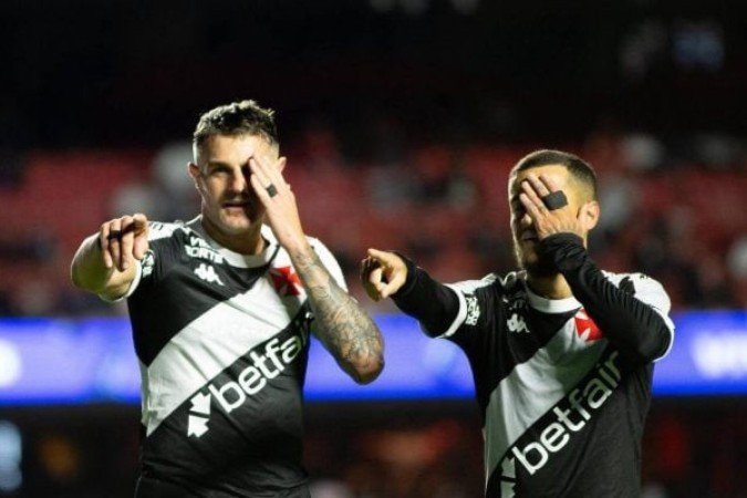 Vasco busca ter um segundo semestre mais consistente sob o comando de Fernando Diniz -  (crédito: Foto: Matheus Lima / Vasco)