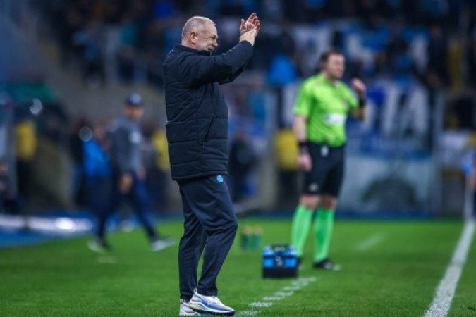 Mano Menezes considera ser possível Grêmio dividir as atenções entre o Brasileiro e Sul-Americana - (crédito: Foto: Lucas Uebel / Grêmio FBPA) Mano Menezes considera ser possível Grêmio dividir as atenções entre o Brasileiro e Sul-Americana - (crédito: Foto: Lucas Uebel / Grêmio FBPA)