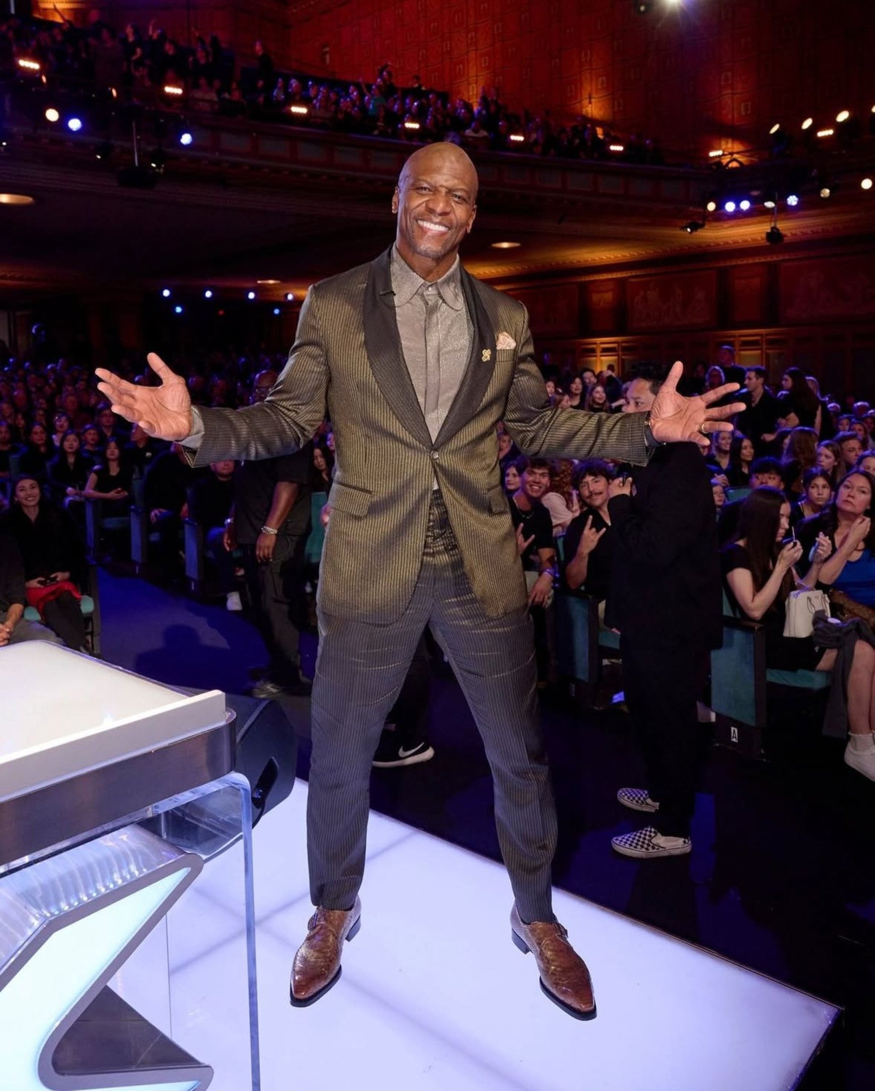 O ator Terry Crews enfrentou problemas com o consumo compulsivo de pornografia durante vários anos