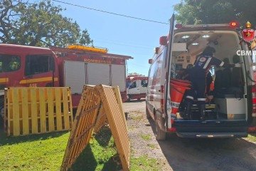O homem foi encontrado inconsciente e logo foi atendido pelos bombeiros -  (crédito: Divulgação: CBMDF)