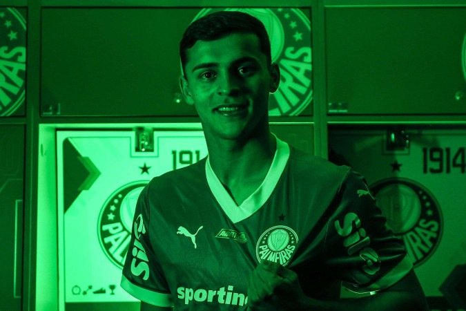 Palmeiras desembolsou R$ 80 milhões para trazer o atacante Ramón Sosa e chegou a meio bilhão de reais em investimento em 2025 - (crédito: Fabio Menotti/Palmeiras) Palmeiras desembolsou R$ 80 milhões para trazer o atacante Ramón Sosa e chegou a meio bilhão de reais em investimento em 2025 - (crédito: Fabio Menotti/Palmeiras)