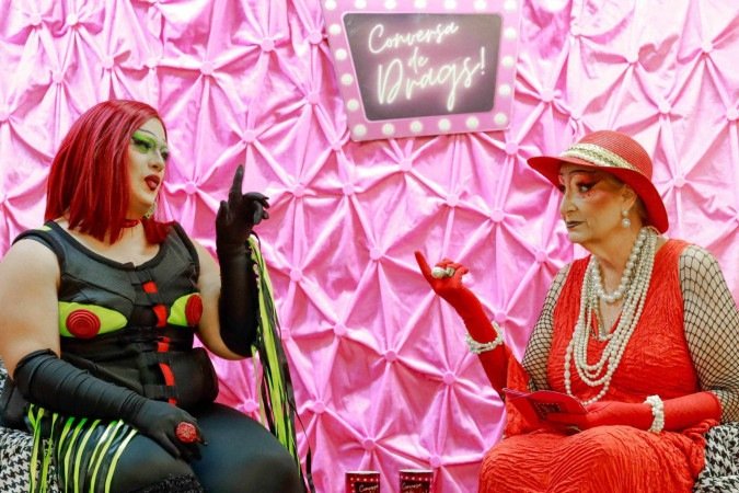 Lucio Piantini, drag queen com síndrome de down, acompanhado da mãe, a atriz Lurdinha Danezy, apresenta o espetáculo 