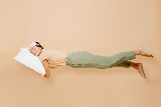 A rotina do sono deve ser mantida mesmo nas férias (Imagem: ViDI Studio | Shutterstock) -  (crédito: EdiCase)