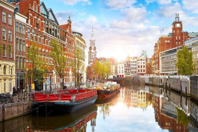 Fora das rotas mais comuns da Europa, há destinos ideais para quem ama música, história e gastronomia (Imagem: Yasonya | Shutterstock) - (crédito: EdiCase) Fora das rotas mais comuns da Europa, há destinos ideais para quem ama música, história e gastronomia (Imagem: Yasonya | Shutterstock) - (crédito: EdiCase)