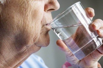 Hidratação: o primeiro passo contra a xerostomia -  (crédito: Reprodução: Freepik)