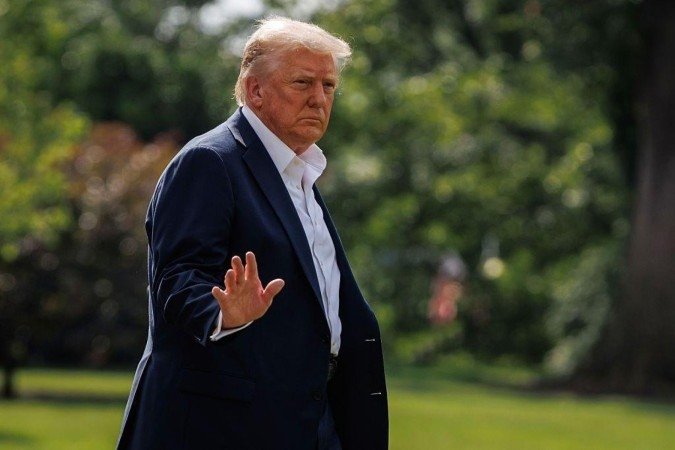 Lula apareceu nesta sexta com boné dizendo Lula apareceu nesta sexta com boné dizendo