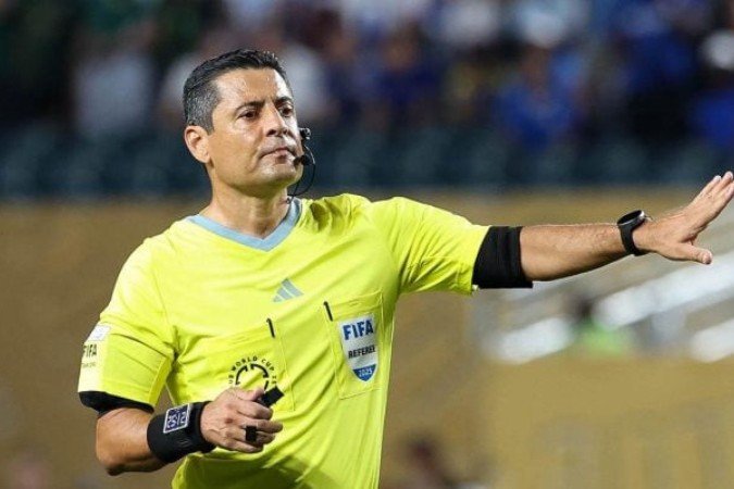 Alireza Faghani apitou a eliminação do Palmeiras para o Chelsea nas quartas de final do Mundial de Clubes -  (crédito: Foto: Cesar Greco/Palmeiras/by Canon)