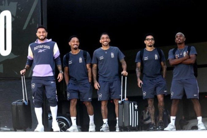 Com Gregore, Botafogo embarca para Brasília para jogo contra o Vasco - (crédito: Foto: Vitor Silva/Botafogo) Com Gregore, Botafogo embarca para Brasília para jogo contra o Vasco - (crédito: Foto: Vitor Silva/Botafogo)