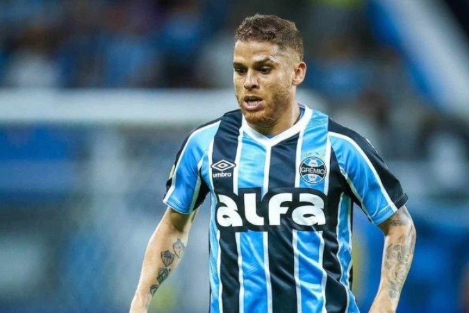 Mano Menezes perde volante para duelo contra o Cruzeiro - (crédito: Foto: Lucas Uebel/ Gremio) Mano Menezes perde volante para duelo contra o Cruzeiro - (crédito: Foto: Lucas Uebel/ Gremio)