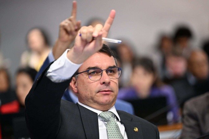 Senador defendeu, no entanto, a atuação de Trump contra o Brasil alegando que tarifas podem ajudar a retomar a 