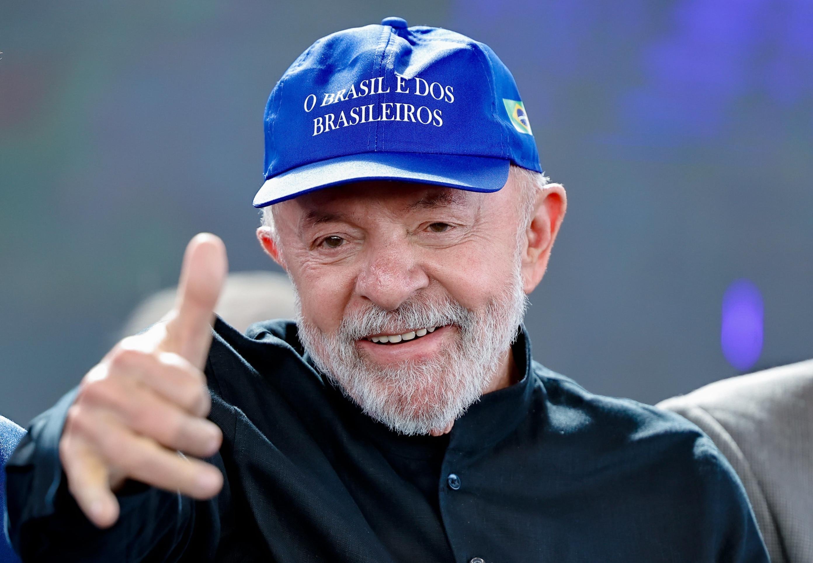 Lula se hospeda em barco-hotel em Belém durante a COP30