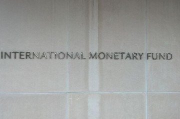 No entanto, menos de quatro anos depois, em 29/1/2025, o país centro-americano retirou do bitcoin o status de moeda oficial. A medida foi consequência de condições impostas pelo FMI (Fundo Monetário Internacional para fazer empréstimo a El Salvador. No pacote de condições do fundo estava reduzir os “riscos do bitcoin”. 
 -  (crédito: Pouyana/Wikimedia Commons)