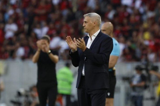 São Paulo perde para o Flamengo em estreia de Crespo no comando do Tricolor - (crédito: Foto: Rubens Chiri/Saopaulofc.net) São Paulo perde para o Flamengo em estreia de Crespo no comando do Tricolor - (crédito: Foto: Rubens Chiri/Saopaulofc.net)