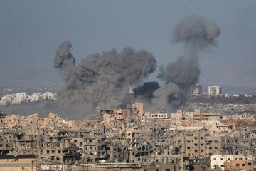 Cidade na área central de Gaza está em ruínas após os ataques -  (crédito:  AFP)