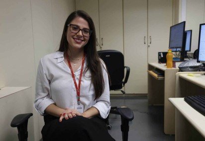Paula Cesetti, 27, foi efetivada após três meses de residência -  (crédito: Arquivo Pessoal)