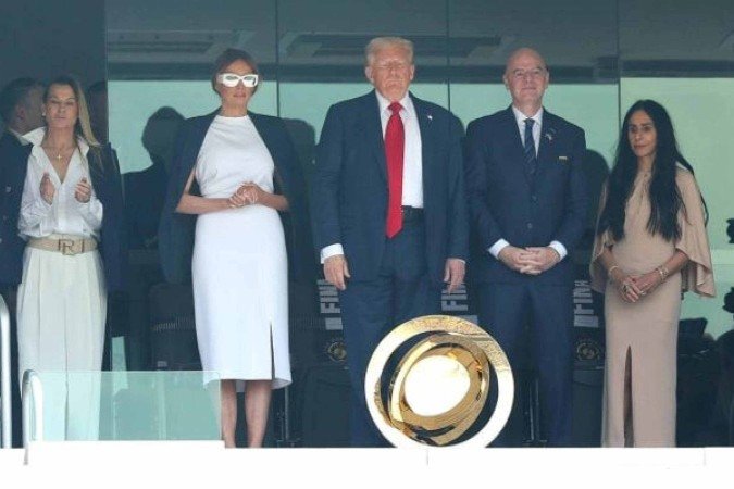 Donald Trump acompanhou, ao lado de Gianni Infantino, a final do Mundial de Clubes no MetLife Stadium. - (crédito: Foto: Dan Mullan/Getty Images) Donald Trump acompanhou, ao lado de Gianni Infantino, a final do Mundial de Clubes no MetLife Stadium. - (crédito: Foto: Dan Mullan/Getty Images)