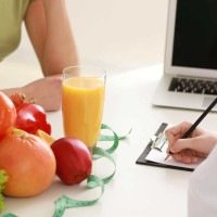 Segundo pesquisadores, a prescrição da melhor abordagem  deve considerar a capacidade de o paciente seguir a dieta a longo prazo -  (crédito: Freepix/Divulgação )