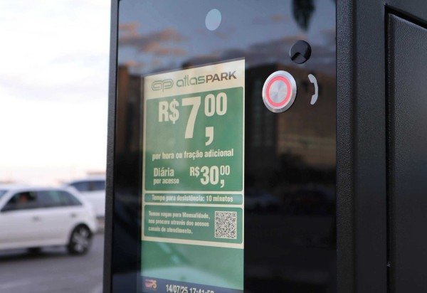 Bruna Gaston CB/DA Press