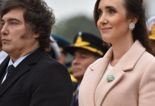 Victoria Villarruel (D) chamou o presidente Javier Milei (E) de 'imaturo'  -  (crédito: Instagram)